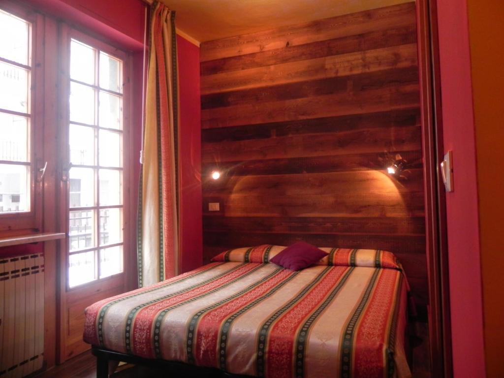 Hotel Trois Etoiles Entracque Rom bilde