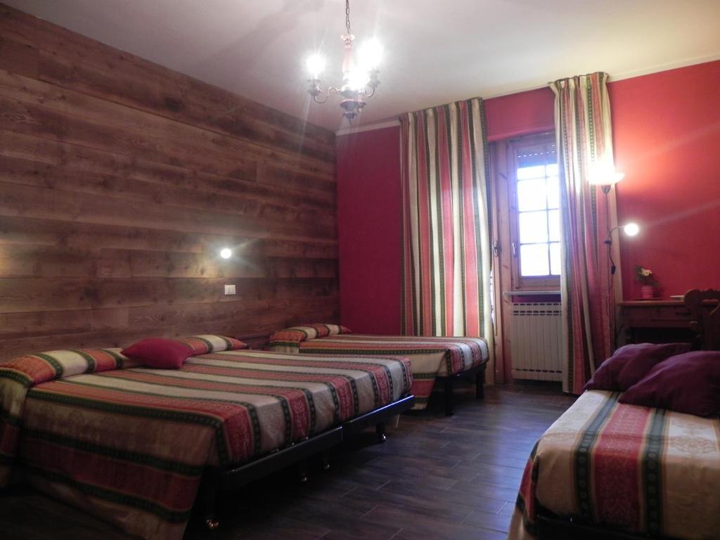Hotel Trois Etoiles Entracque Rom bilde