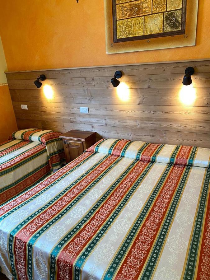 Hotel Trois Etoiles Entracque Eksteriør bilde